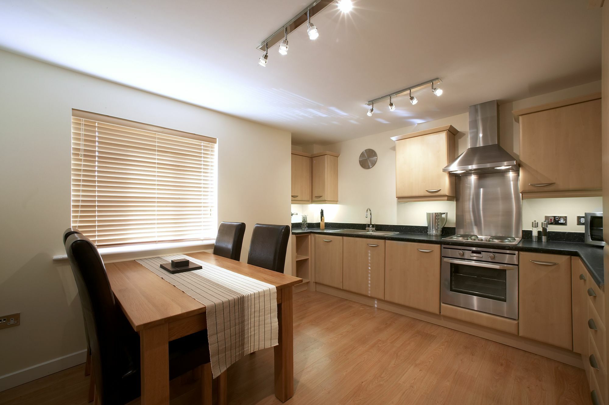 Southwich House By Esa Apartment Swindon Luaran gambar